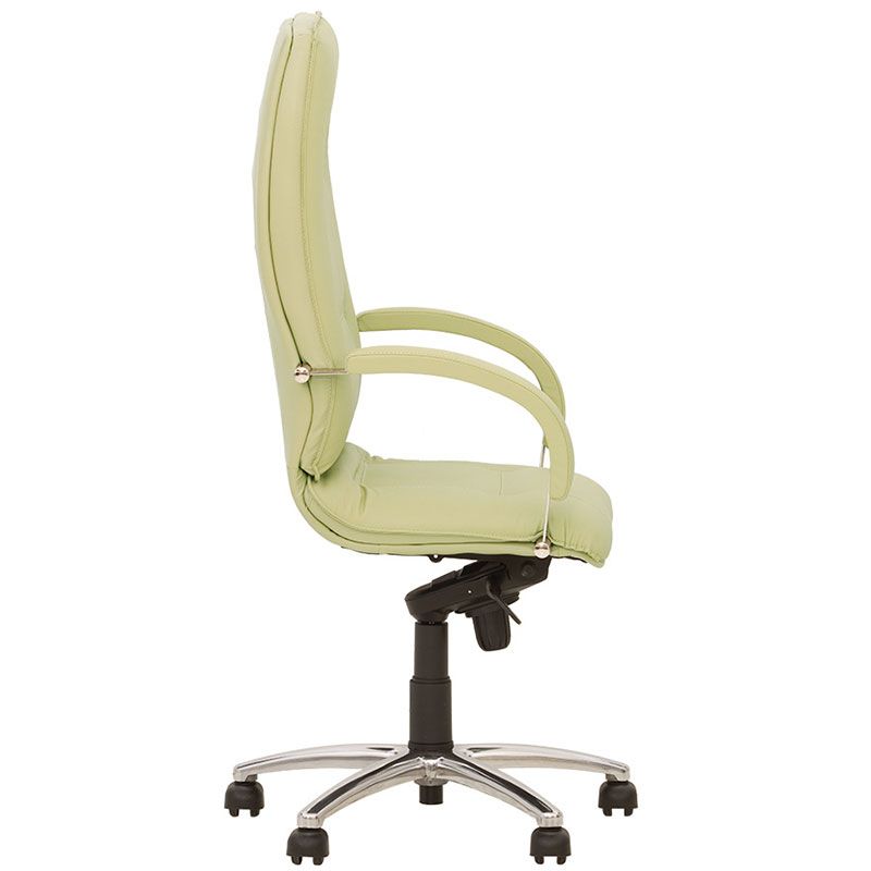 Кресло руководителя Star steel